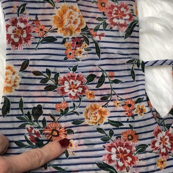 CAbi floral Penelope sleeveless tank #5354 Med - Picture 8 of 8